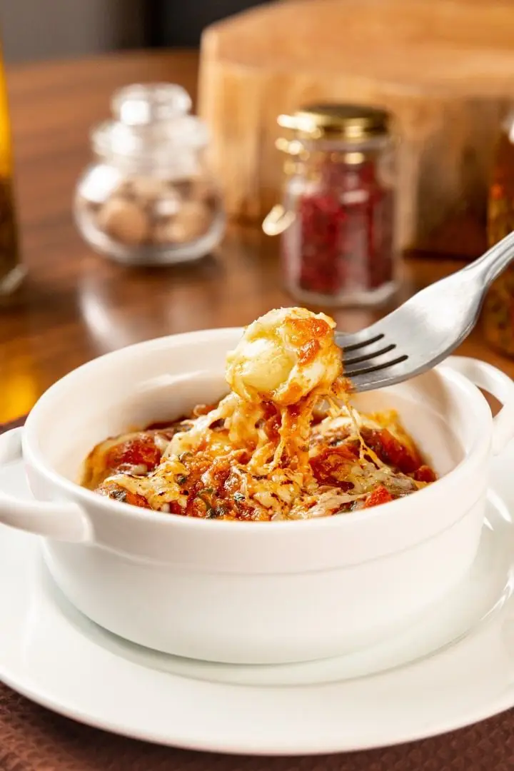 Massa gratinada na cumbuca